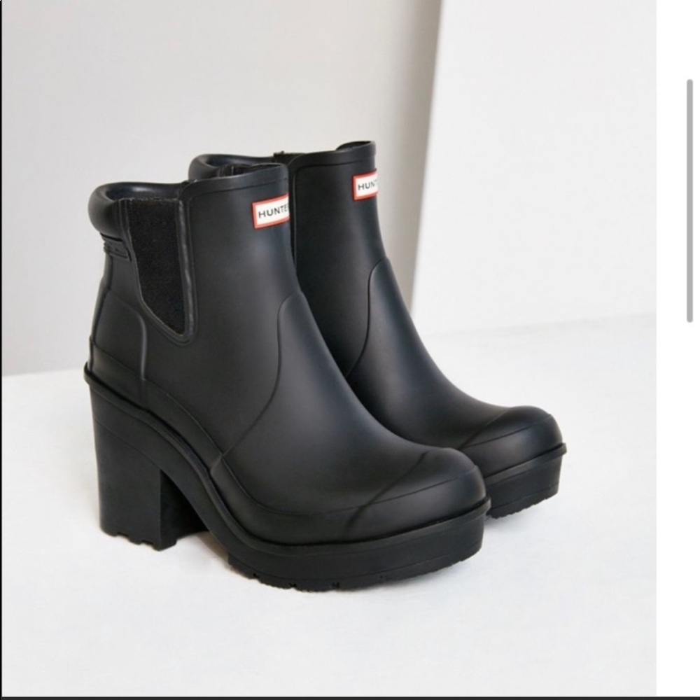 ISO Hunter Original Block Heel Chelsea Boot - sz6
